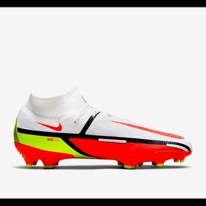 Nike women’s soccer cleats